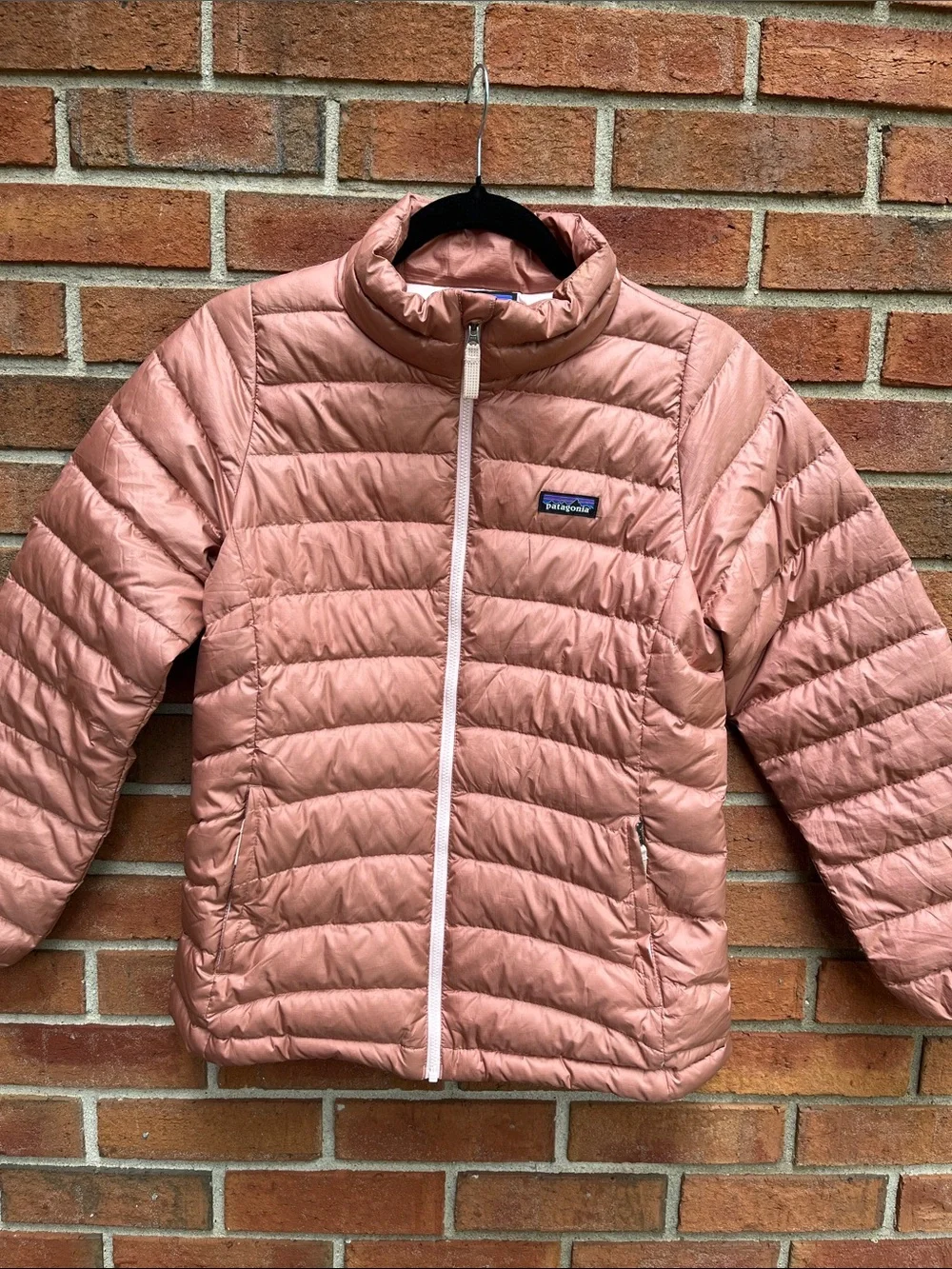 Patagonia Girls’ Down Sweater Insulated Jacket size XL 14 Pink